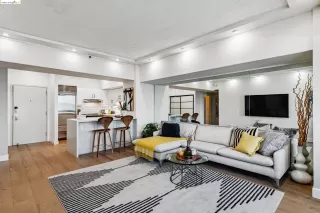 Photo #1: 41072709 Listing