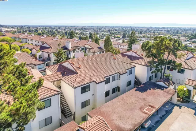 MLS: 41072791 Condo For Sale