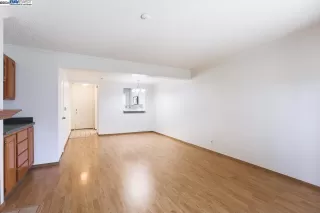 Photo #6: 41072820 Listing