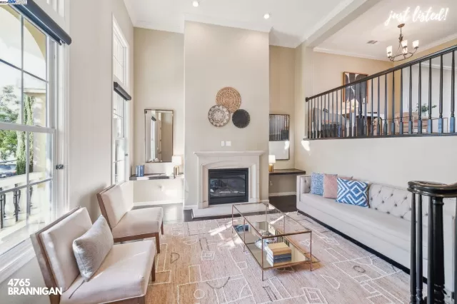 MLS: 41072834 Condo For Sale