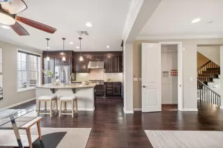 Photo #5: 41072834 Listing