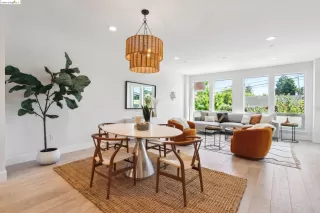 Photo #3: 41072857 Listing