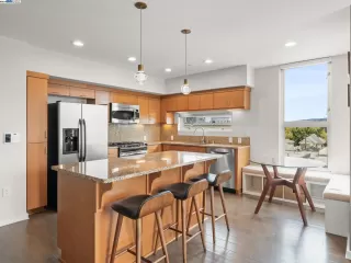 Photo #6: 41072998 Listing