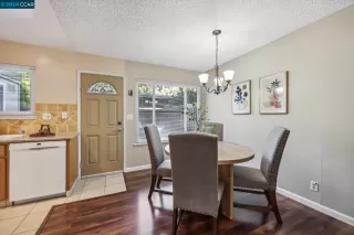 Photo #5: 41073088 Listing 