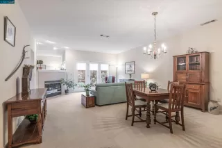 Photo #5: 41073099 Listing