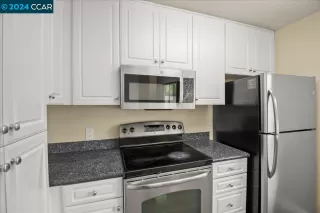 Photo #5: 41073168 Listing