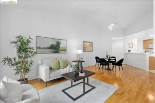 Photo #3: 41073202 Listing 