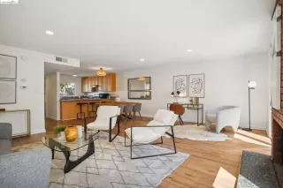 Photo #2: 41073233 Listing 