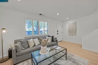 Photo #6: 41073348 Listing