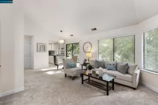 Photo #3: 41073387 Listing