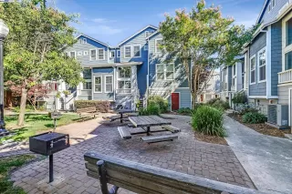 Photo #6: 41073404 Listing