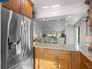 Photo #5: 41073442 Listing 