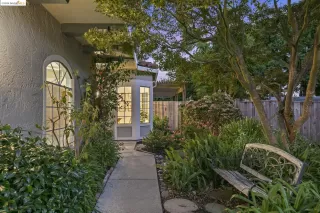 Photo #2: 41073594 Listing