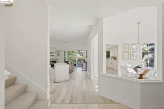 Photo #5: 41073594 Listing