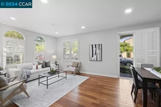 Photo #6: 41073617 Listing