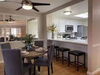 Photo #5: 41073672 Listing