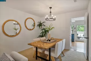 Photo #5: 41073709 Listing