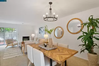 Photo #6: 41073709 Listing