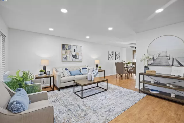 MLS: 41073715 Condo For Sale