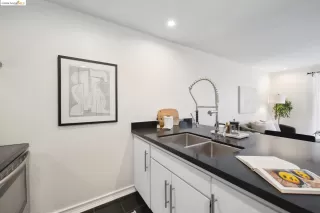 Photo #5: 41073725 Listing 