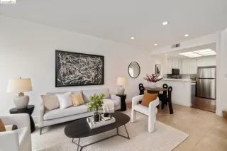 Photo #5: 41073763 Listing