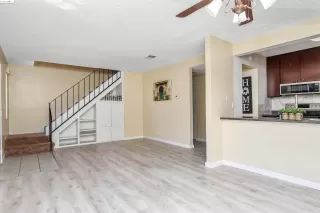 Photo #4: 41073907 Listing