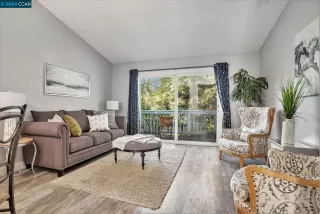 Photo #5: 41073931 Listing 