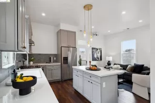 Photo #6: 41073986 Listing