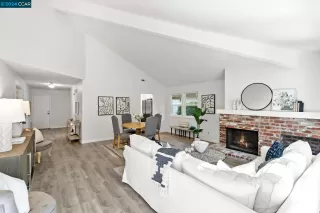 Photo #6: 41074057 Listing