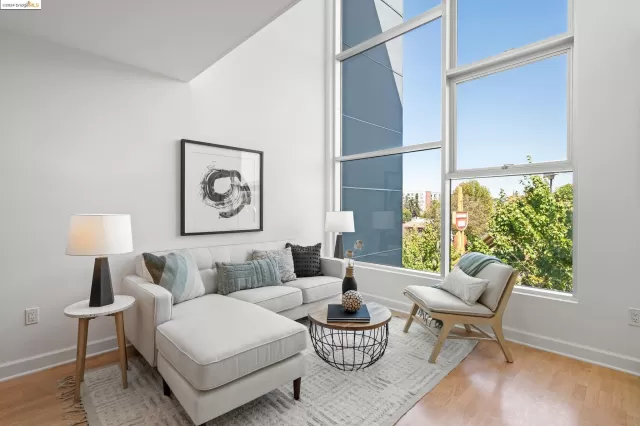 MLS: 41074202 Condo For Sale