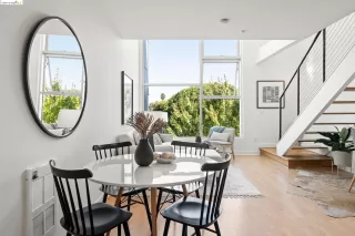 Photo #2: 41074202 Listing