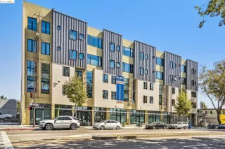 Photo #2: 41074335 Listing