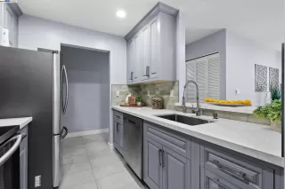 Photo #5: 41074338 Listing