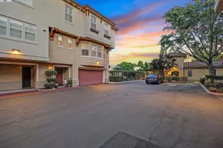 Photo #2: 41074388 Listing