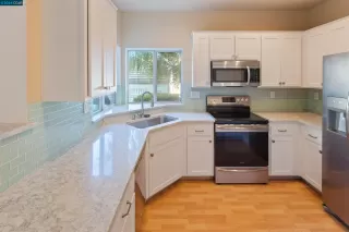 Photo #4: 41074463 Listing