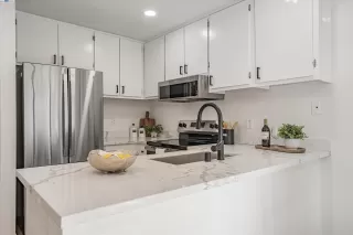 Photo #5: 41074496 Listing