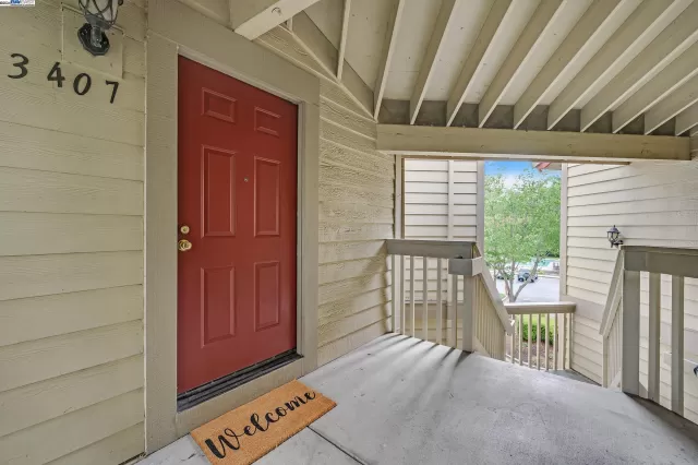 MLS: 41074511 Condo For Sale