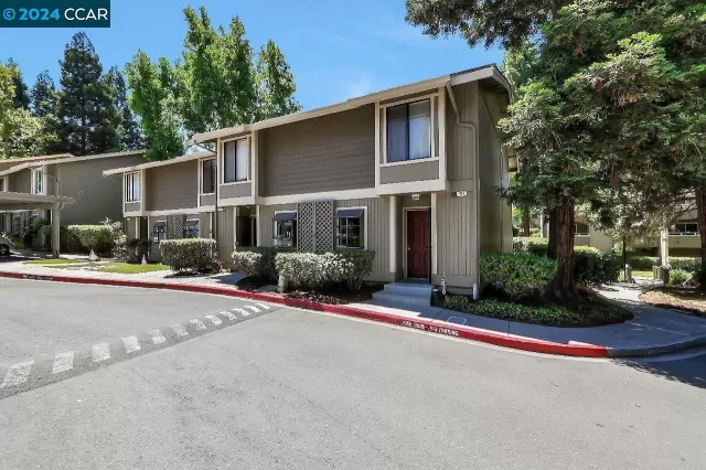 MLS: 41074650 Condo For Sale