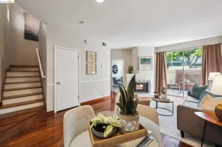 Photo #5: 41074685 Listing