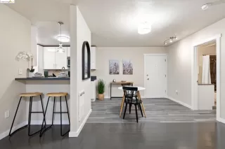 Photo #2: 41074720 Listing