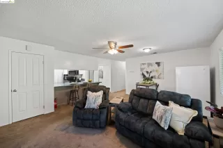 Photo #6: 41074958 Listing