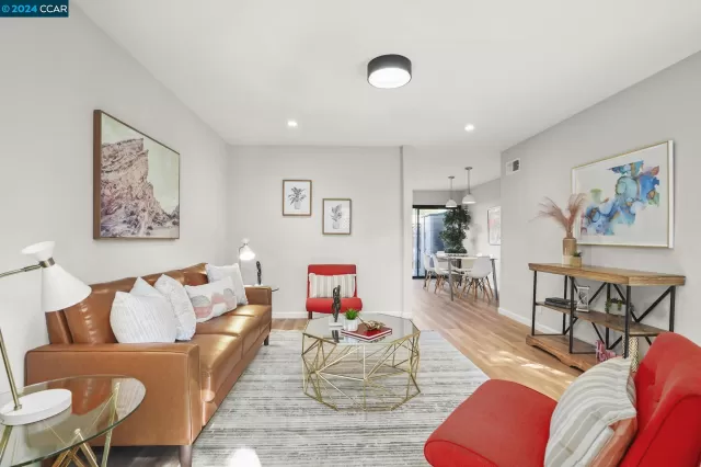 MLS: 41075001 Condo For Sale