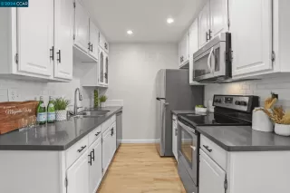 Photo #3: 41075001 Listing