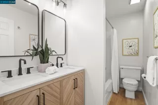 Photo #6: 41075001 Listing