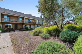 Photo #2: 41075012 Listing