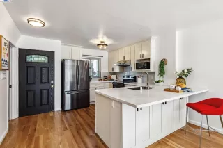 Photo #6: 41075012 Listing