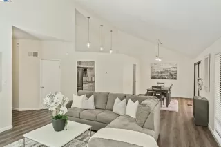 Photo #6: 41075019 Listing 