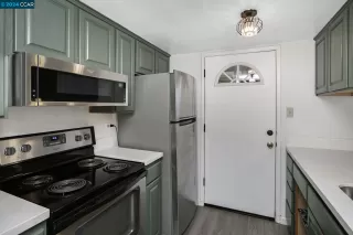 Photo #4: 41075032 Listing