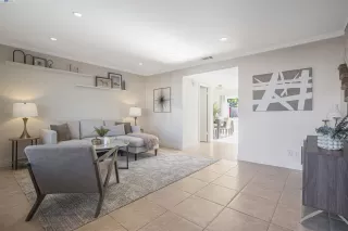 Photo #3: 41075085 Listing 