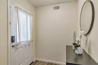 Photo #5: 41075100 Listing